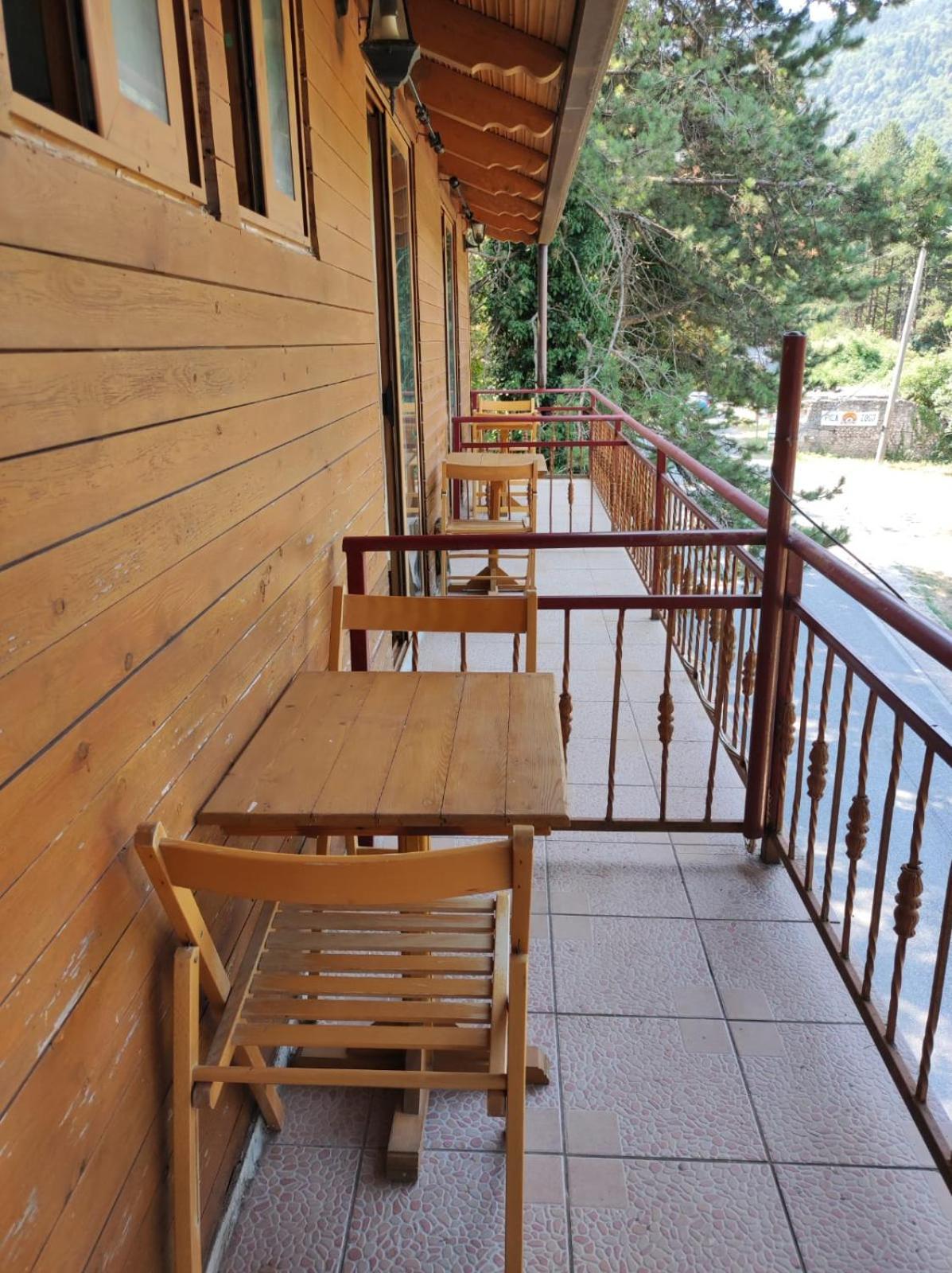 Hotel Toni Llogora Dukat ภายนอก รูปภาพ